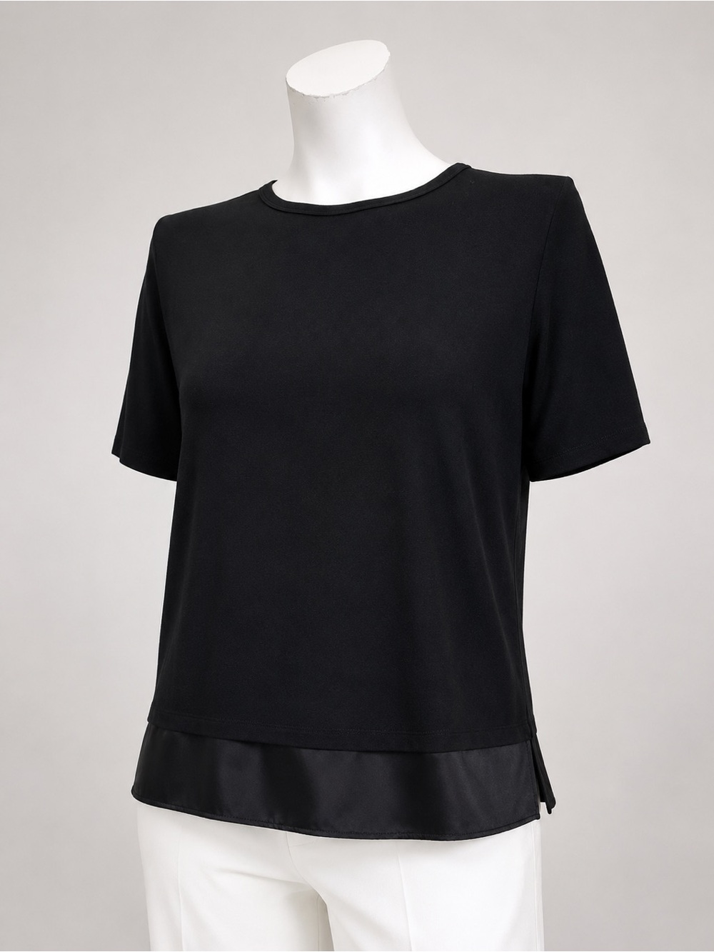 St. John Black Short Sleeve Layered Hem Top